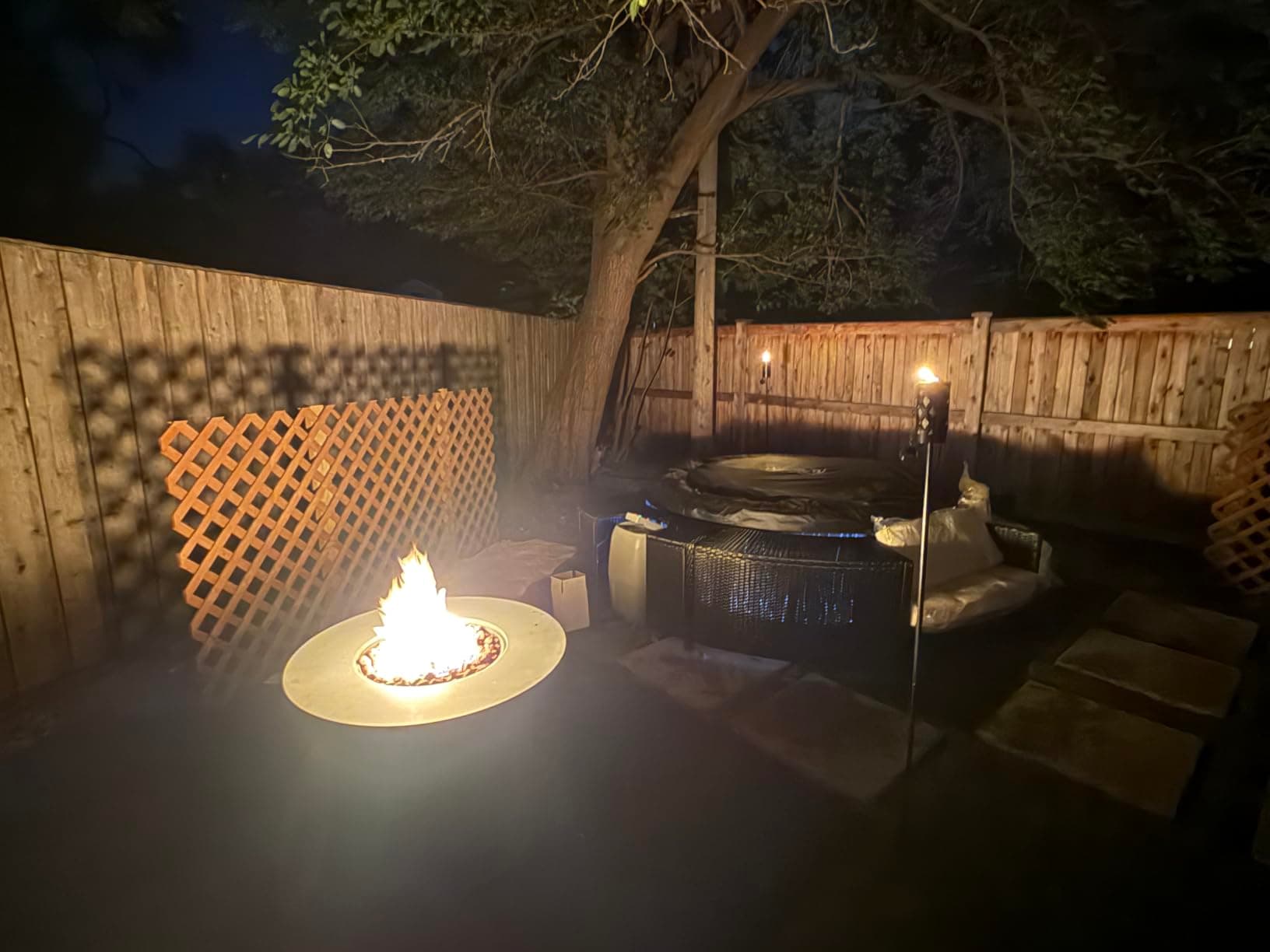 Premium hot tub with surround